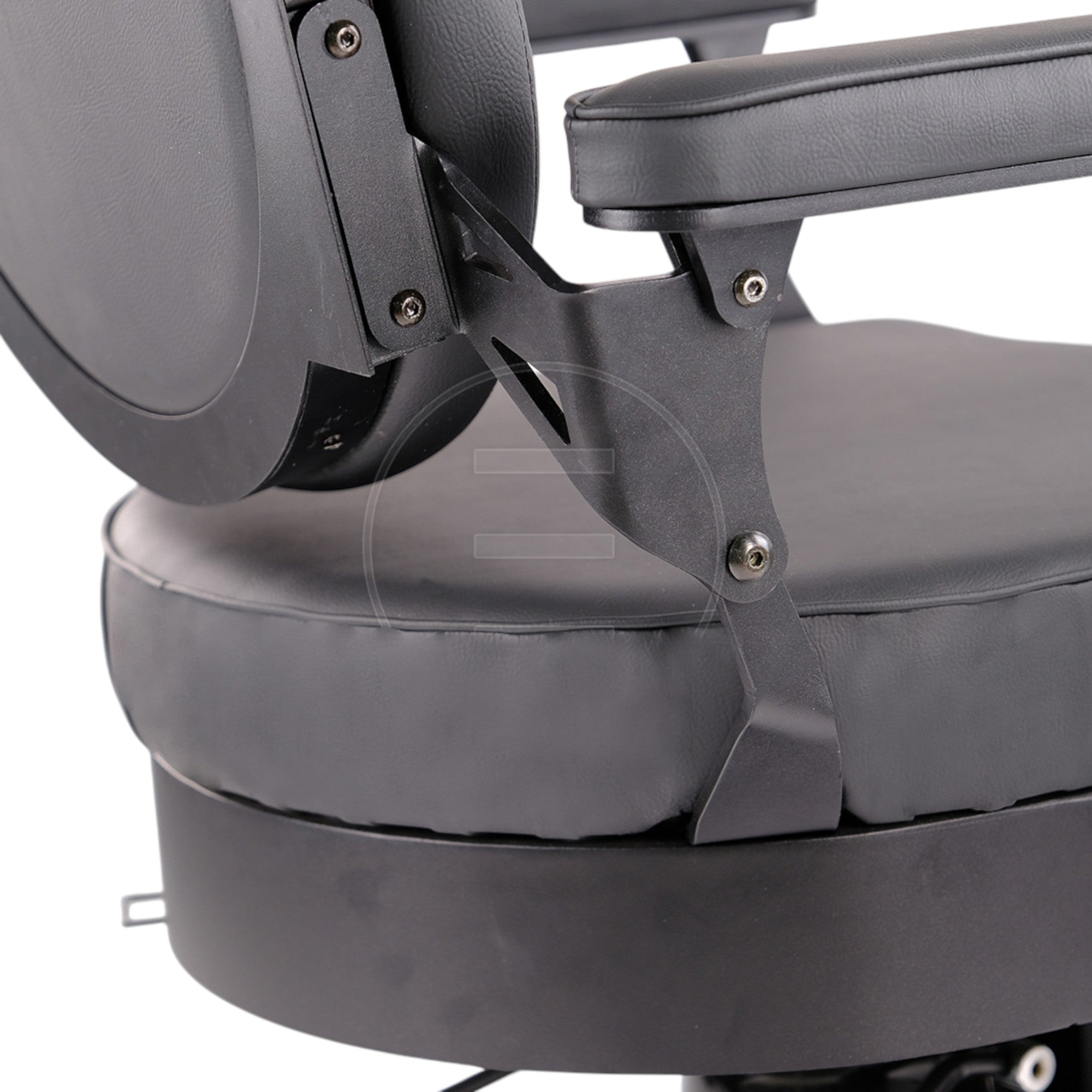 Alpeda - Ronin Classic Barber Chair (Black Finish)