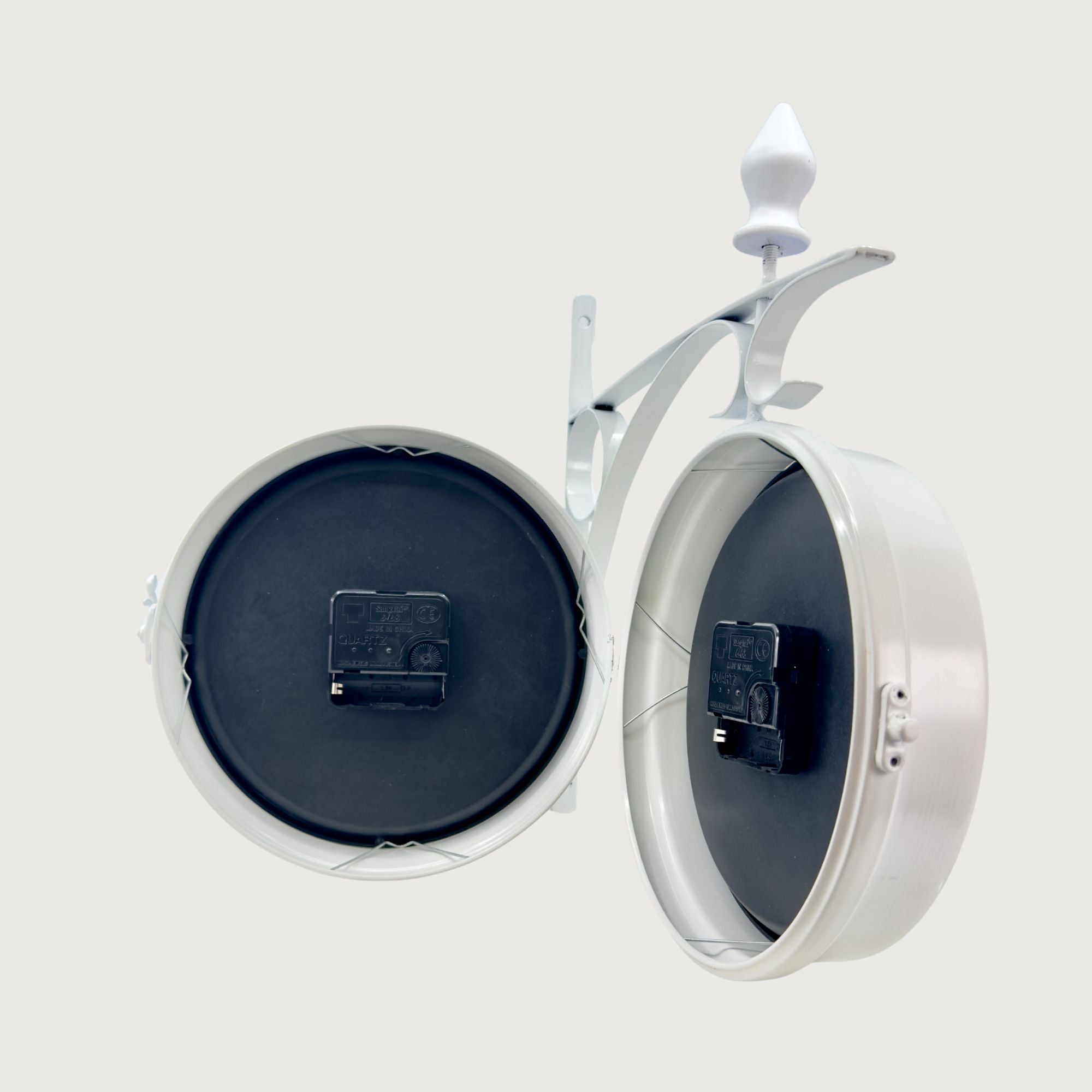 Eson - Double-Sided Station Clock