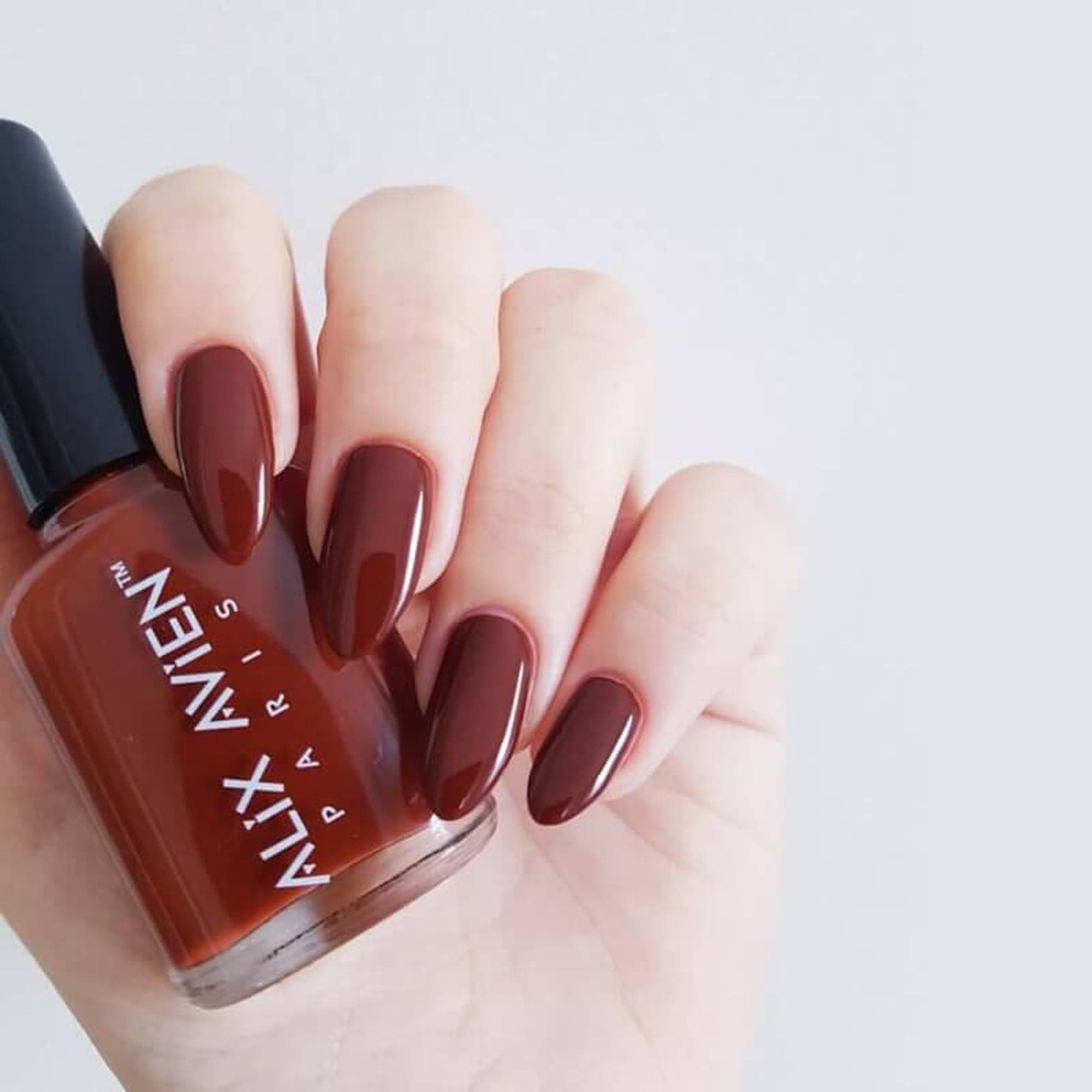 Alix Avien - Nail Polish No.12 (Milk Chocolate)