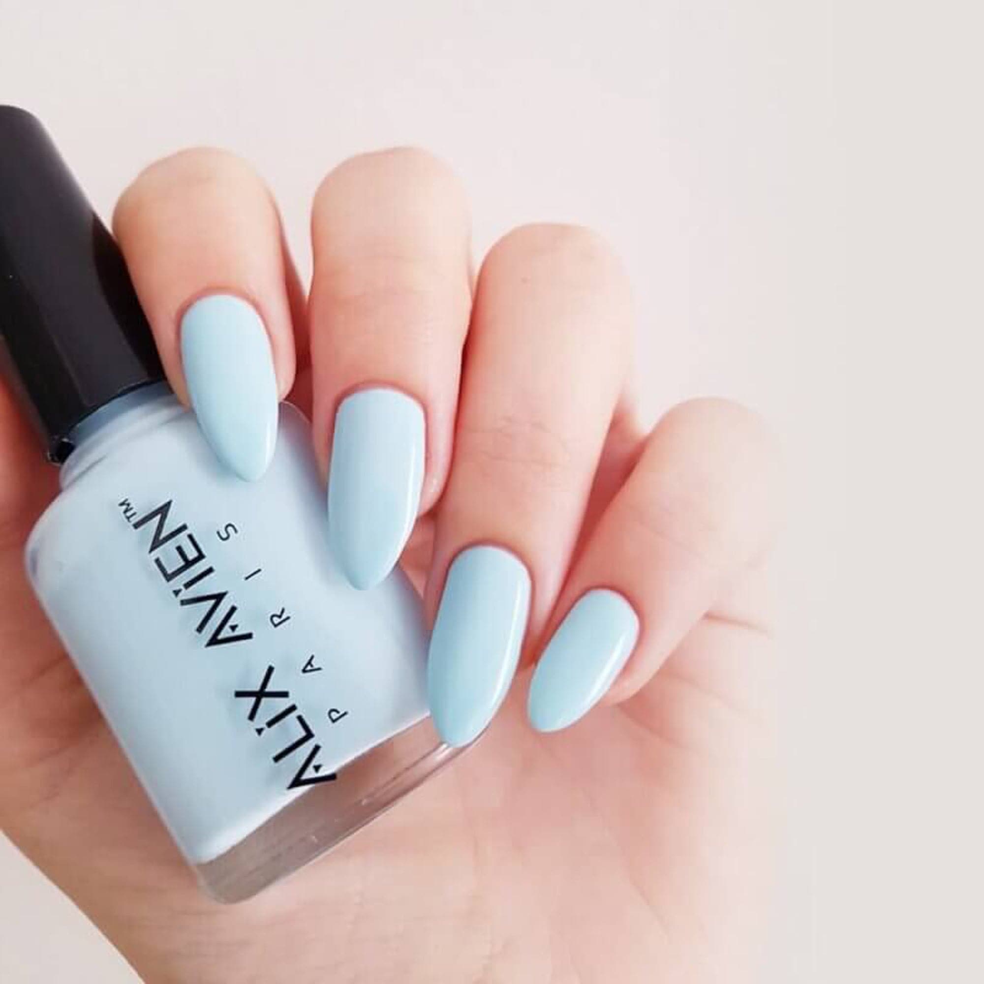 Alix Avien - Nail Polish No.71 (Ice Blue) - Eson Direct