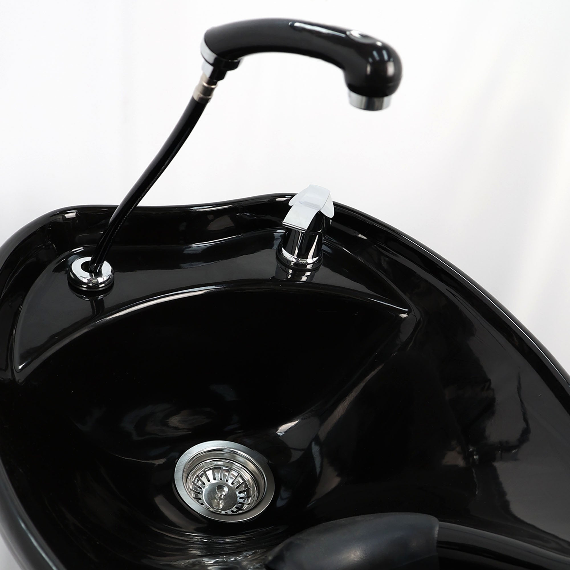 Backwash Chair - Rinse and Relax Basin Adjustable Chair Black