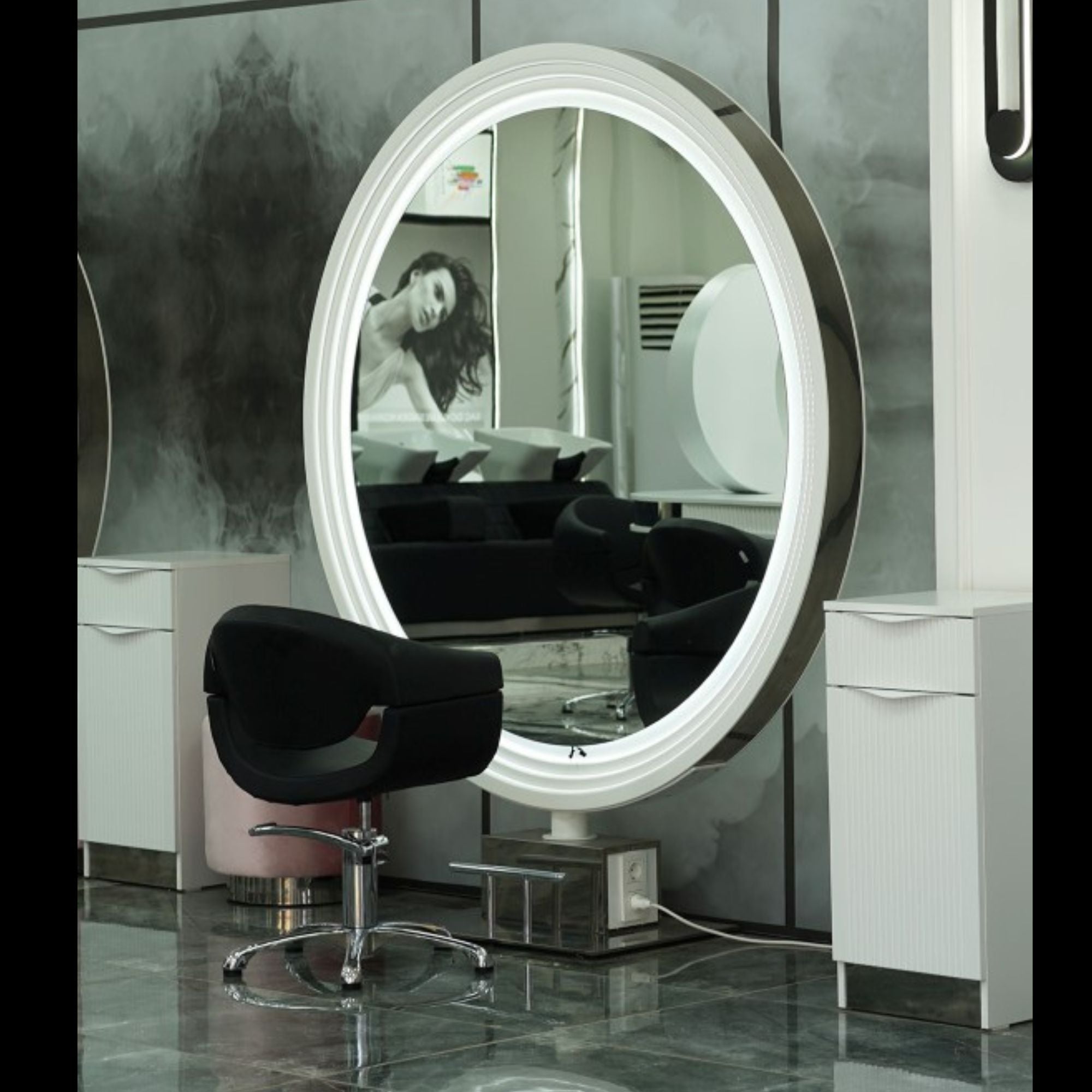 Alpeda - Round Massive Wall Styling Station