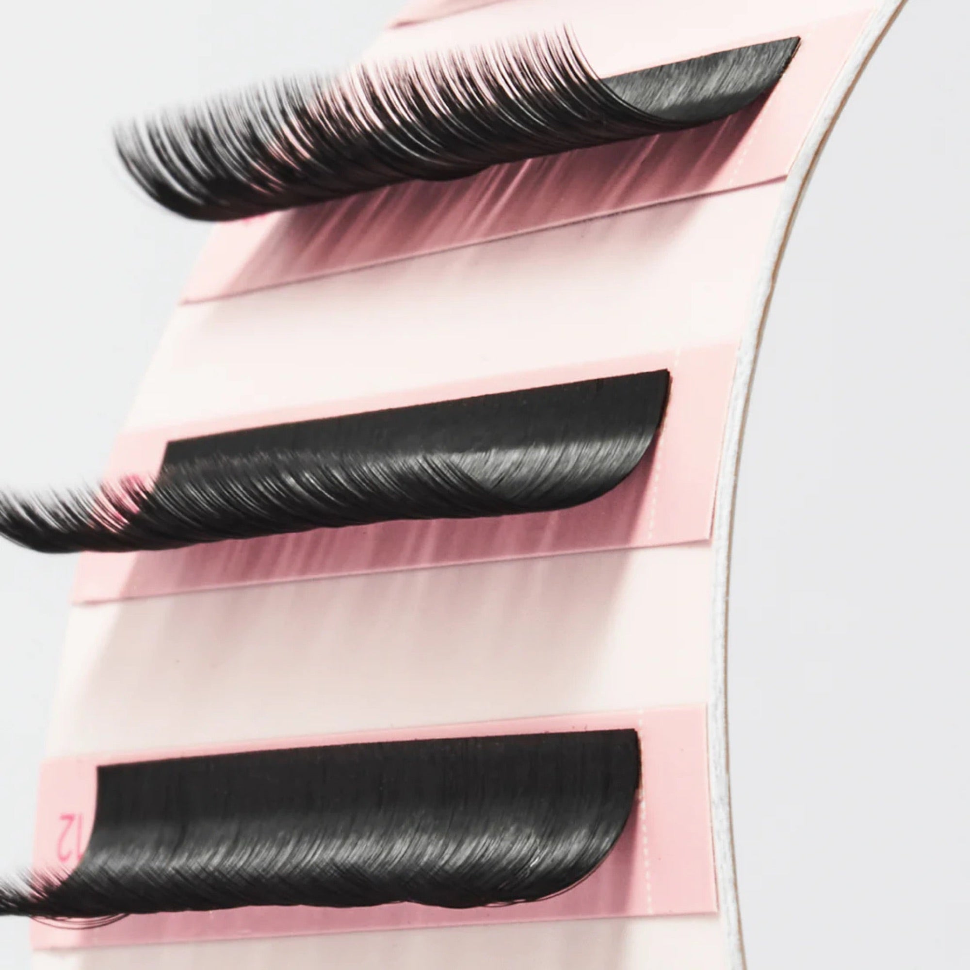 Tatti Lashes - Mixed Length Russian Volume Lashes D Curl  (8-14mm)