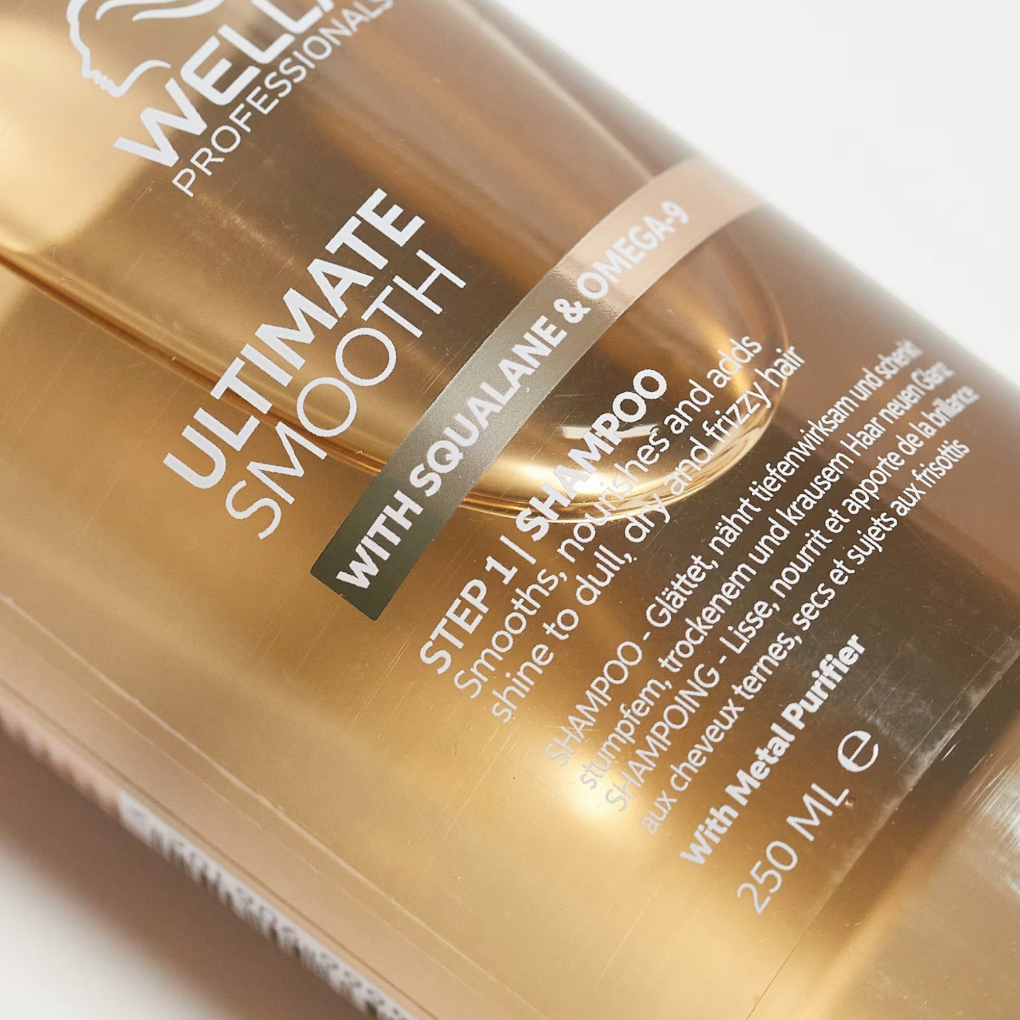 Wella Professionals - Ultimate Smooth Shampoo 250ml
